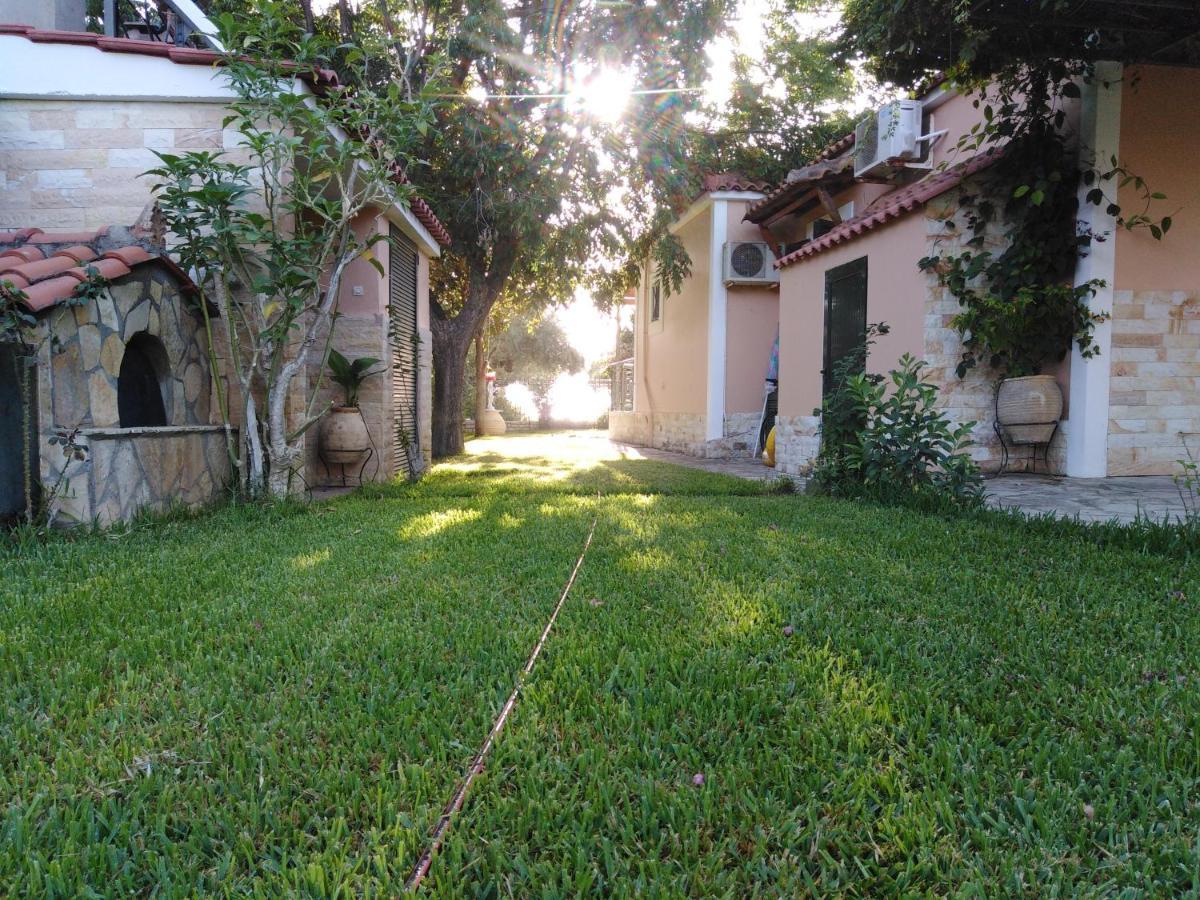 Golden Sea Villa Kalamata Exterior photo