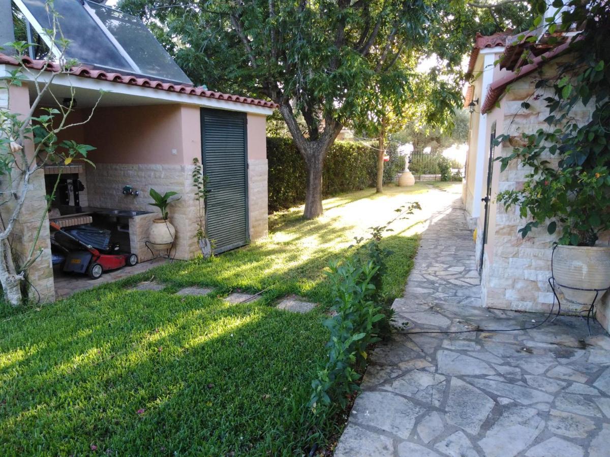 Golden Sea Villa Kalamata Exterior photo